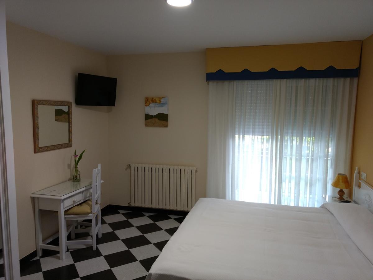 Hotel Casa Marinan Sanxenxo Esterno foto